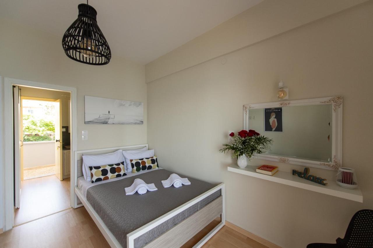 Moukas Seaside Apartments Romantico Selianitika Exterior photo